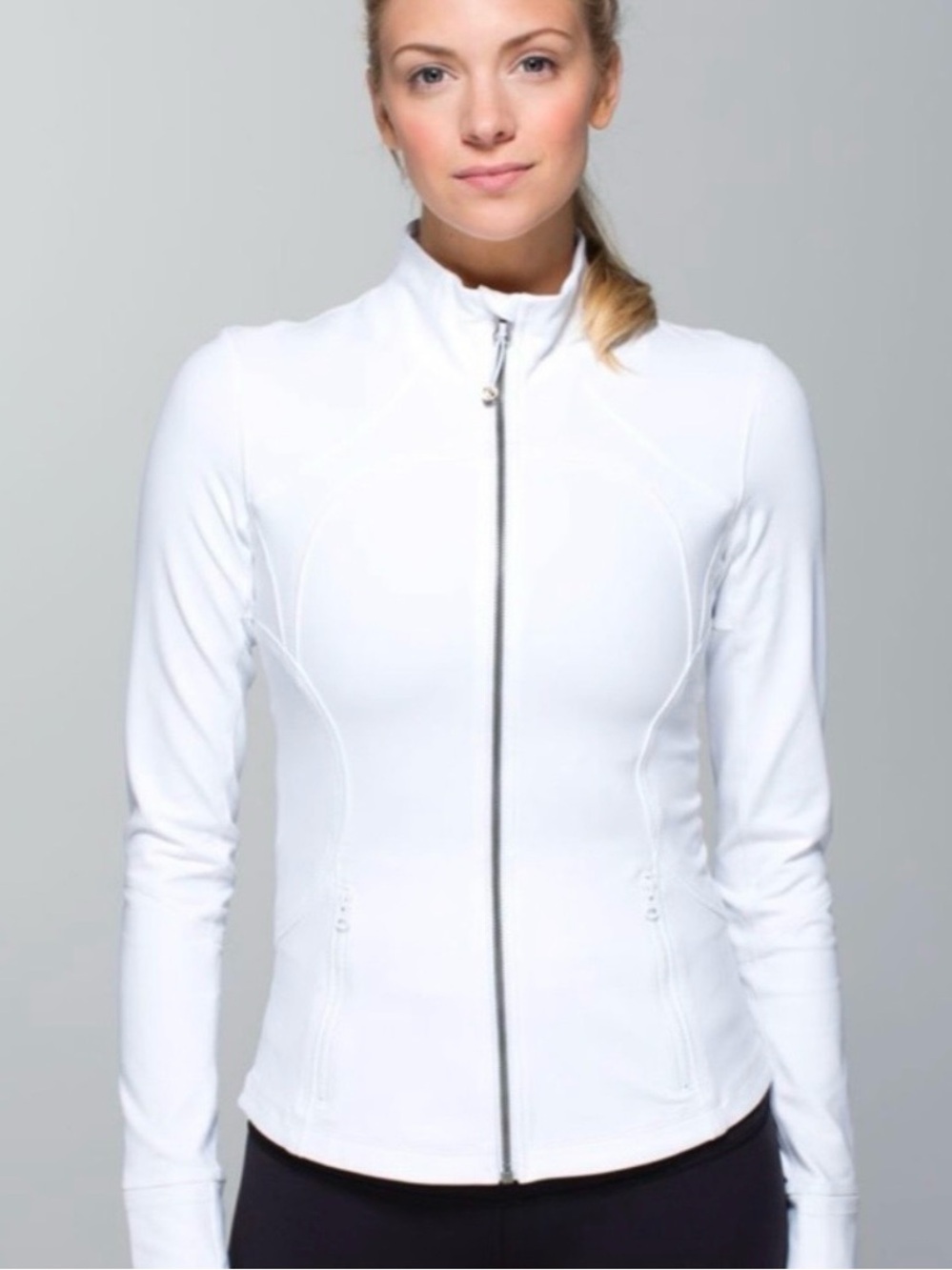 RARE: Lululemon Forme Jacket "Cuffins White
Size 6